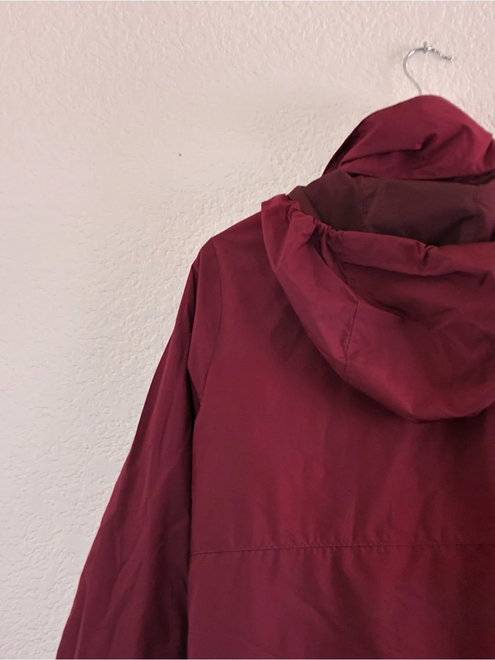 Athletic Works | Burgundy lightweight hooded zip front windbreaker jacket large